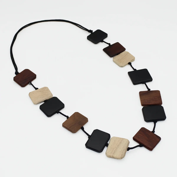 Sylca Driftwood Essence Necklace-