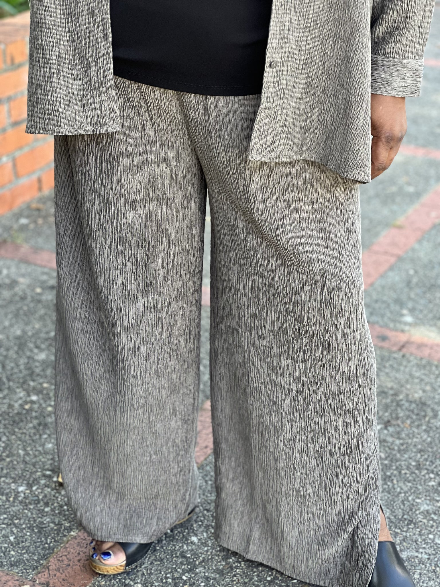 Eilleen Fisher Plisse' Wide Leg Pant- Taupe