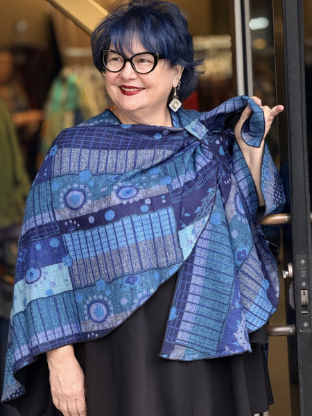 Rapti Cashmere Reversible Buckle Shawl #508