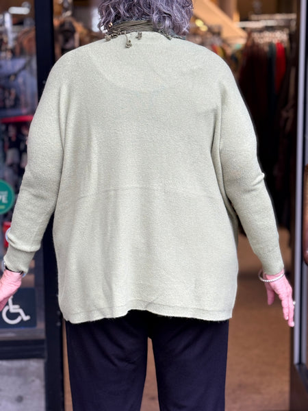 Amazing Woman Cary One Size Pocket Sweater-Apple