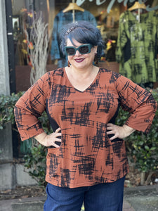 Flutter V Neck Maui Top-Rust Combo