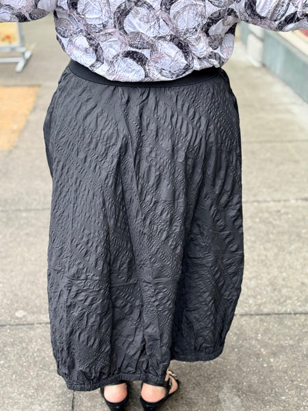 Noen Textured Bubble Skirt Black