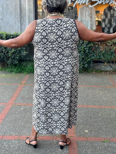 Blue Sky Bamboo Linen Madison Dress-Sand Ventana
