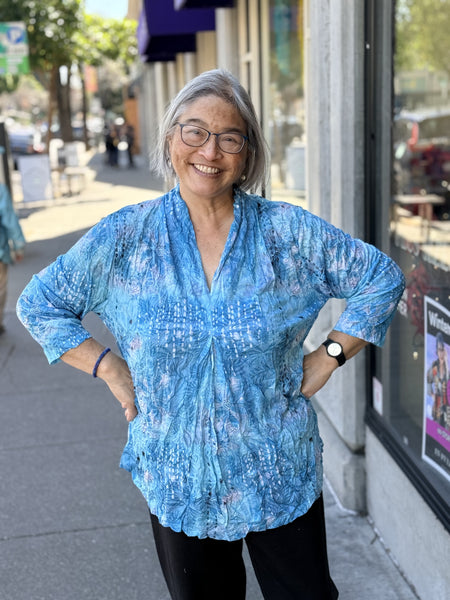 Shana Crinkle V-Neck-Turq Floral