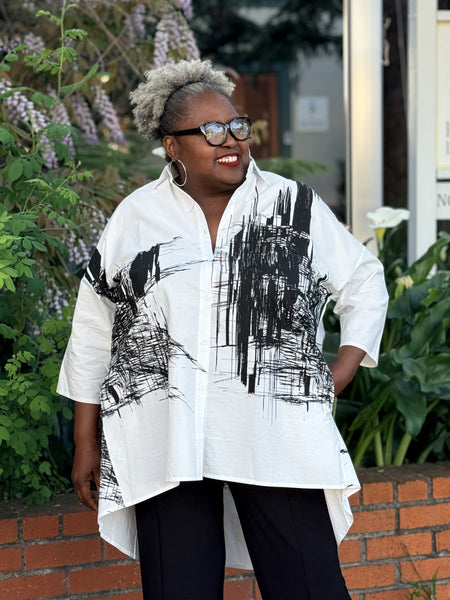 Terra One Size Hi-Lo Button Down-B/W Abstract