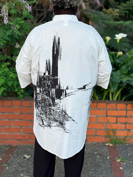Terra One Size Hi-Lo Button Down-B/W Abstract