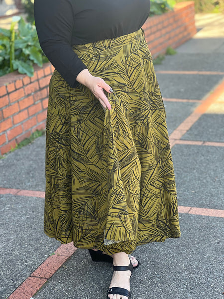 The Parlour Long Wrap Skirt-Green