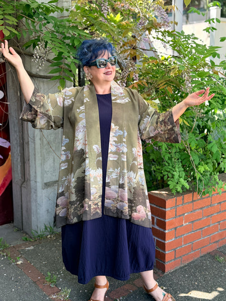 Citron Open Front Kimono-Mums in Woodland