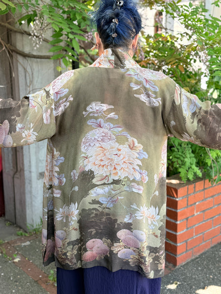 Citron Open Front Kimono-Mums in Woodland