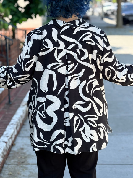 Niche Canyon Blouse- Black/White Floral