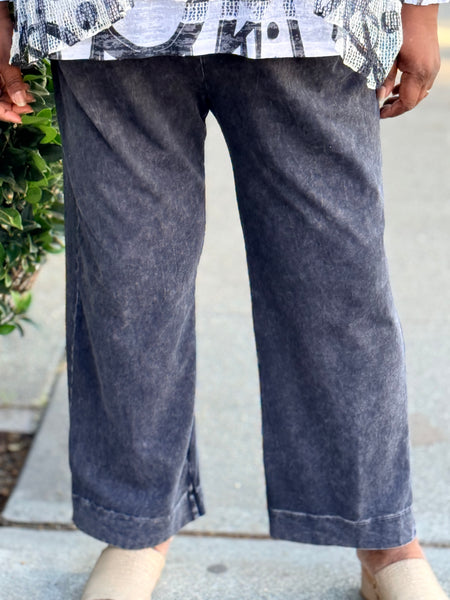 Jess and Jane Slim Leg Pocket Pant-Washed Black