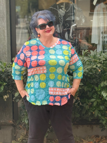 Jess and Jane Crinkle V-Neck 1/2 Sleeve- Momo