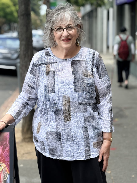 Jess and Jane Crinkle Round Neck 3/4 Sleeve- Scribbles
