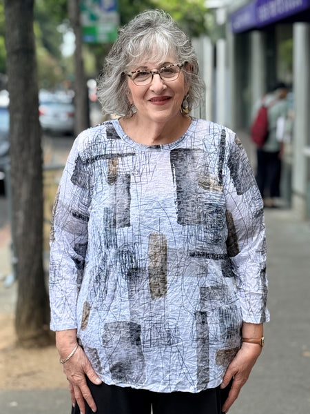 Jess and Jane Crinkle Round Neck 3/4 Sleeve- Scribbles