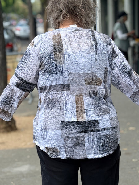 Jess and Jane Crinkle Round Neck 3/4 Sleeve- Scribbles