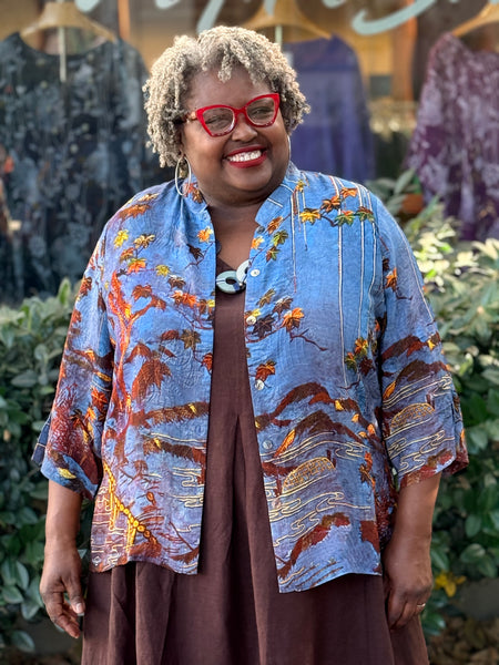 Citron 3/4 Mandarin Collar Blouse- Flower Over Water