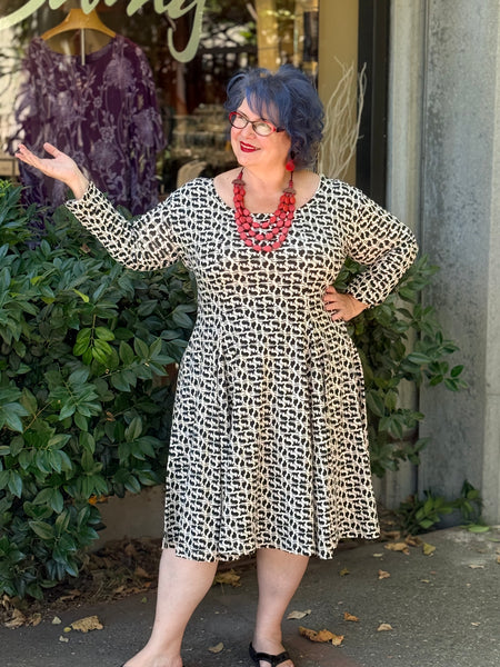 Effie's Heart Poem Dress-Katze Print