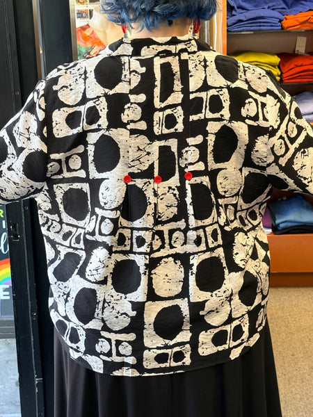 Shana  Short Button Back Shirt-B/W