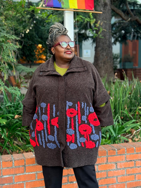 Luuka Odettia Sherpa Motif Poncho Jacket-Brown