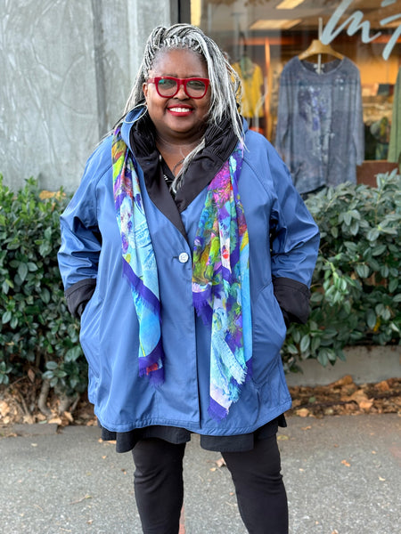 Lindi Reversible Pleated Hood Raincoat-Blue/Black