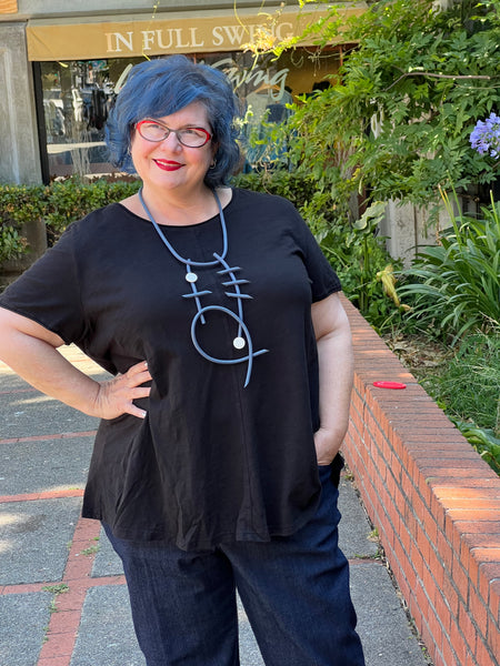 Kleen Seamed Short Sleeve Tee-  Black