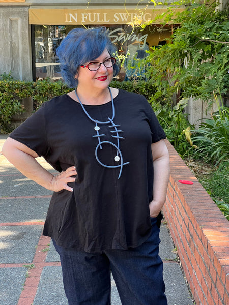 Kleen Seamed Short Sleeve Tee-  Black